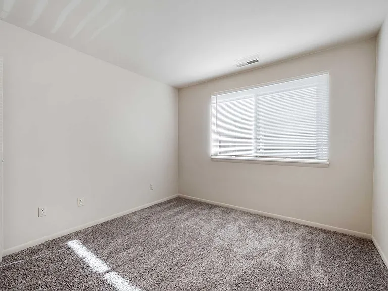 Windsor Hills Apartments — Photo 49