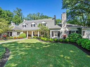 1867 Parkers Mill Rd, Lexington, KY 40504