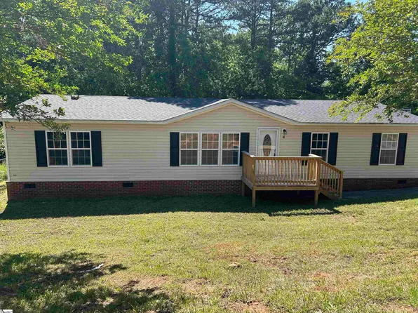 4 Channel Dr, Greenville, SC 29611