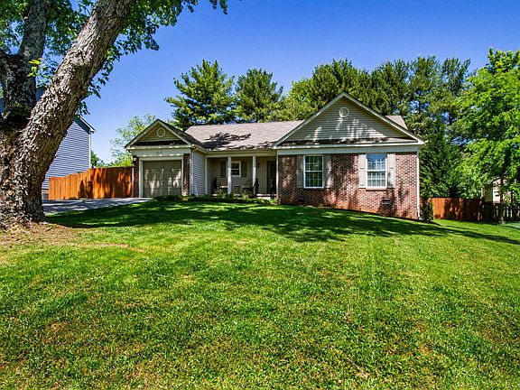 2nd image of 8913 Chimney Point Dr
