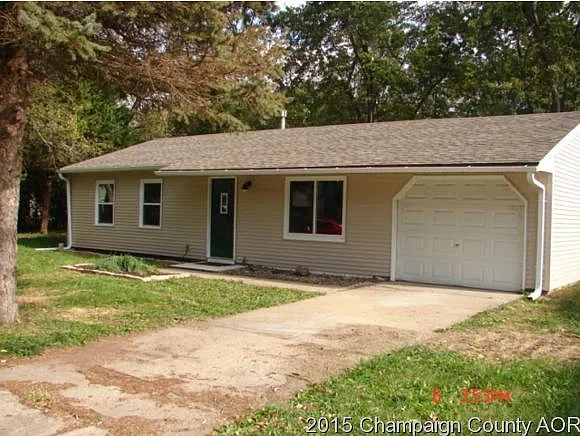 2401 Southwood Dr photo 1