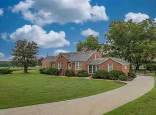 121 Bailey Place Rd, Lavonia, GA 30553