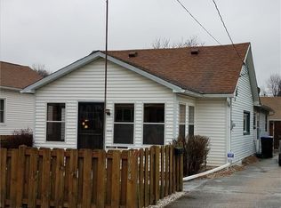 1064 Mambrino Rd, Oregon, OH 43616