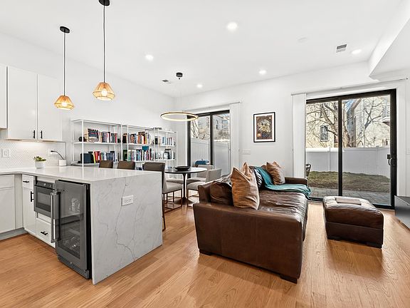 2nd image of 34 Manhattan Ave #2