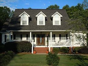 2nd image of 495 Sidney Dr