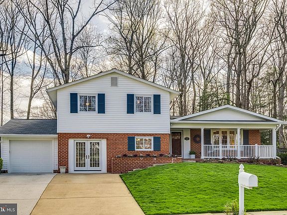 2nd image of 10025 Llewellyn Ct