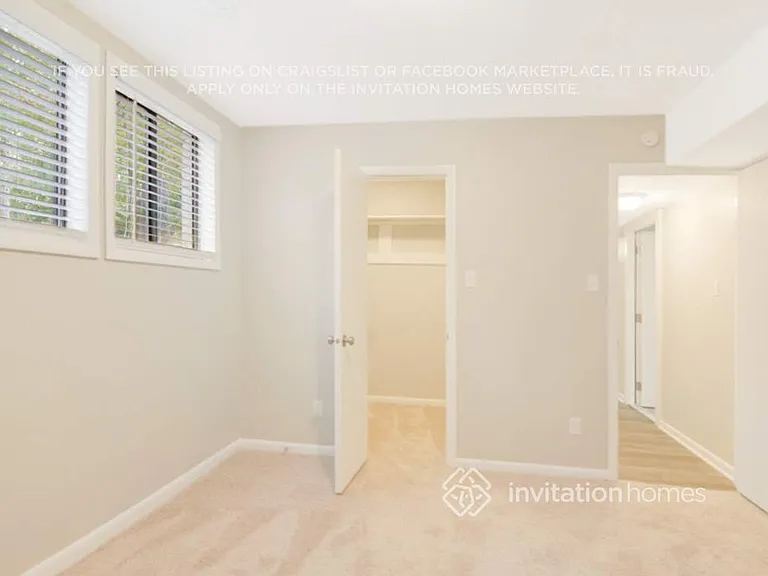 7812 Haymarket Ln — Photo 17
