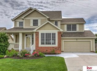 631 S 180th Ave, Elkhorn, NE 68022