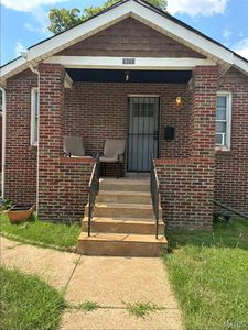 5653 Park Ln, Saint Louis, MO, 63136