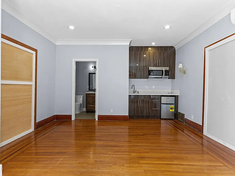 1115 S Wilton Pl #B — Photo 4