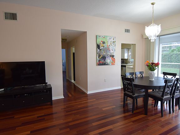 5th image of 17635 Esprit Dr