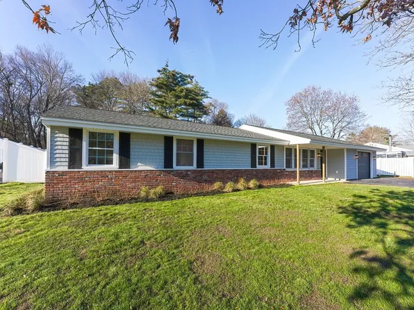 13 Temi Rd, Hudson, MA 01749