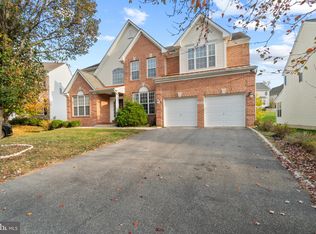 8012 Finest Hour Ct, Ellicott City, MD 21043