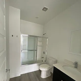 4 bed, 1450 sqft, $3,599 — Photo 3