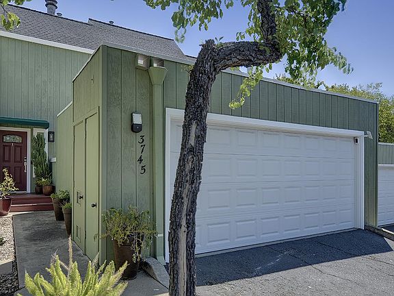 2nd image of 3745 Clayton Rd