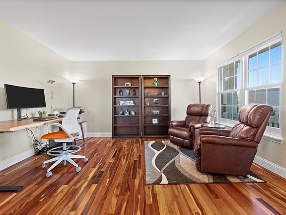 3rd image of 2084 W Litchfield Dr