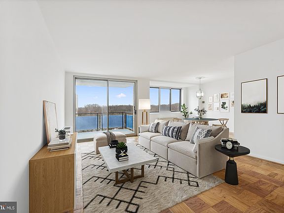 3rd image of 10500 Rockville Pike Unit 710