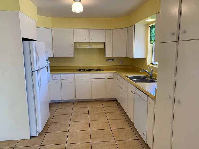 2219 N 73rd Pl — Photo 12