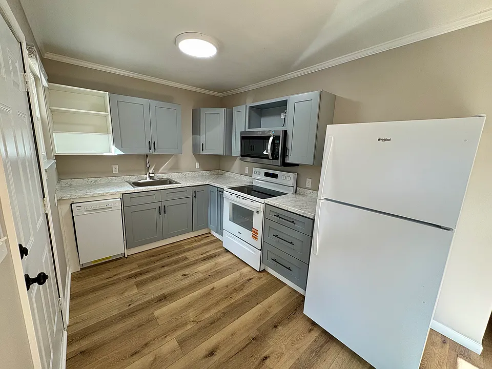 1196 Shaver Loop Rd #3