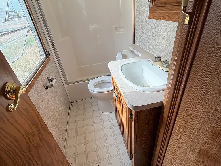 823 N 3rd Ave #14 — Photo 6