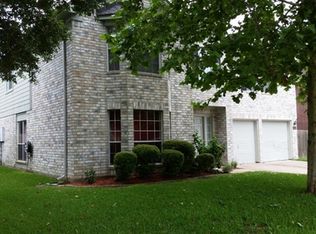 232 N Ranch House Rd, Angleton, TX 77515