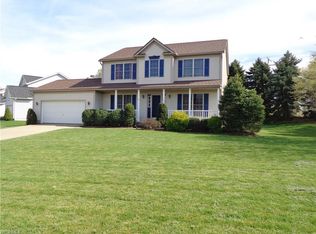 1282 Shady Lakes Dr, Kent, OH 44240