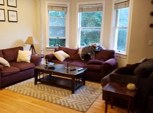 1450-52 W School St #2E, Chicago, IL 60657