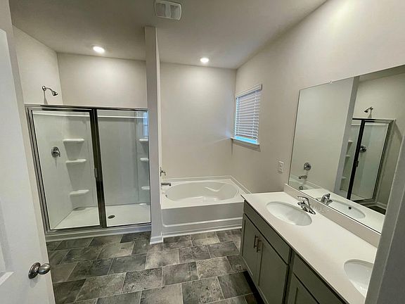 4th image of 1438 Renoir Ct