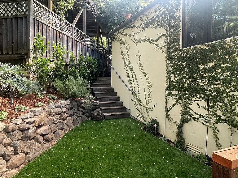 301 Alameda De Las Pulgas #A — Photo 29