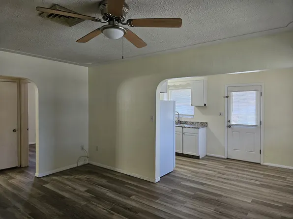 2047 Jo An Dr #S, Sarasota, FL 34231