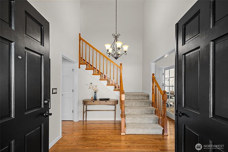 5th image of 24717 SE 45th Pl