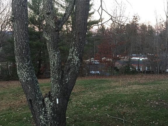 2nd image of 328 Nuway Cir