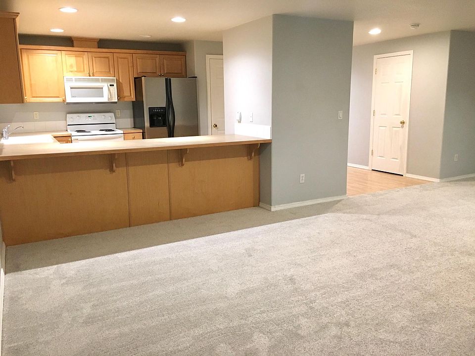 kitchen & living open floor plan