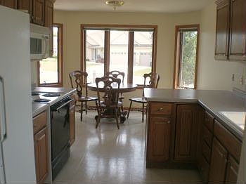 Sunny Eat-In Kitchen