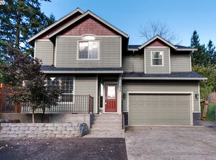 17936 Oatfield Rd, Gladstone, OR 97027