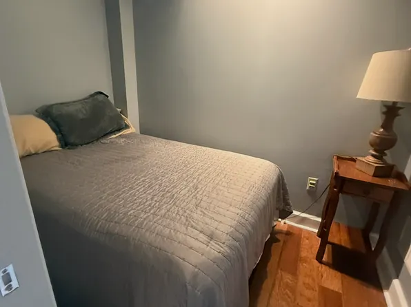230 E 9th St APT 108, Indianapolis, IN 46204
