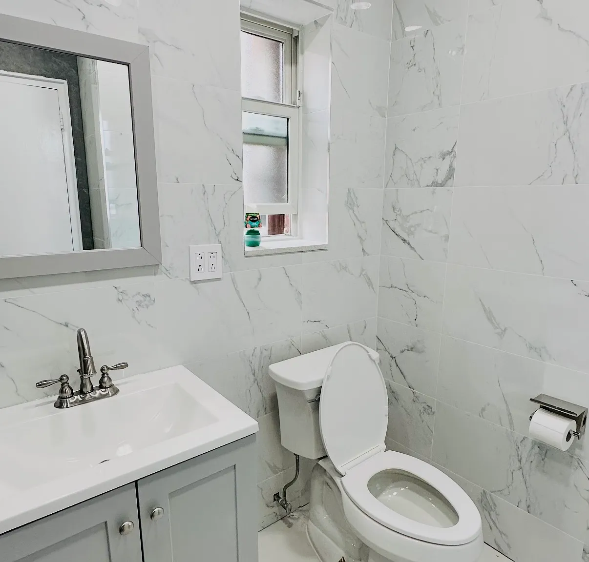 2 bed, 960 sqft, $2,400 — Photo 4
