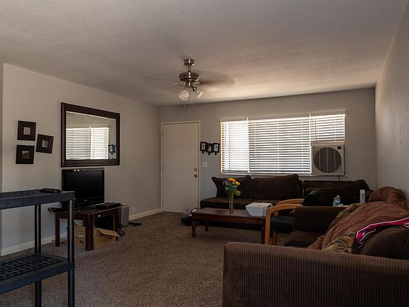 3rd image of 11137 Hemlock Ave