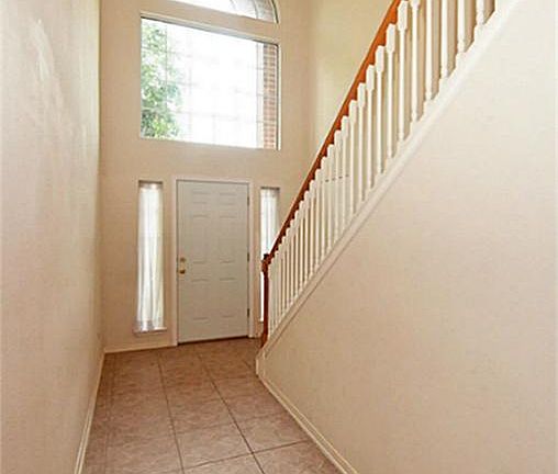 4th image of 16730 Town Glade Dr