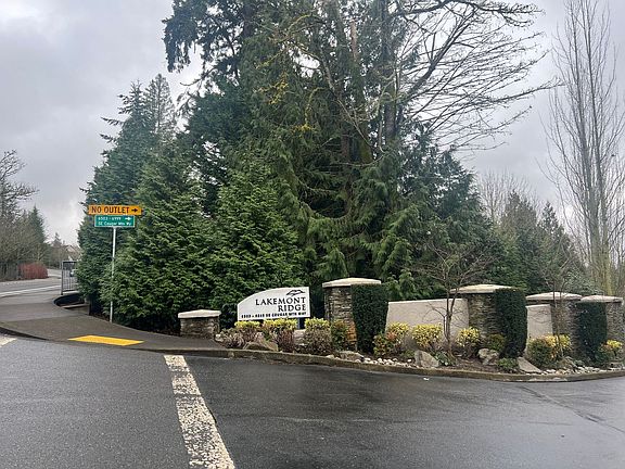2nd image of 6811 SE Cougar Mountain Way #2