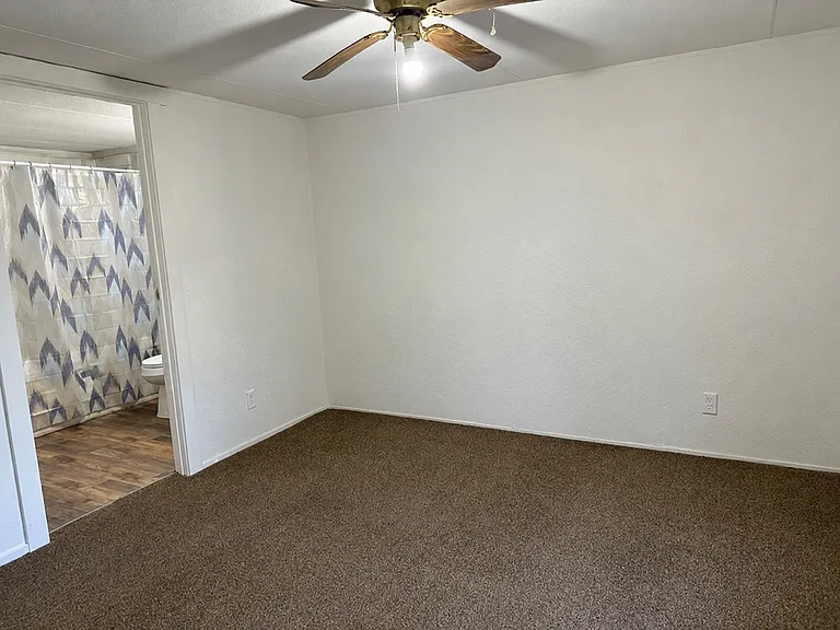 173 Robbins Ave — Photo 5