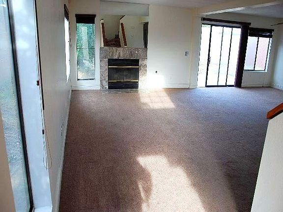 048-462339-living-room-2-22998989