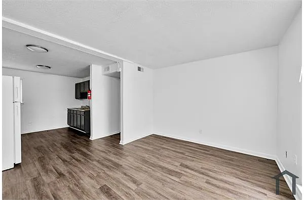 Building Photo - 2012 Avenue H