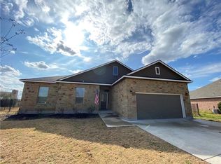 105 Fairway Ct, Bastrop, TX 78602