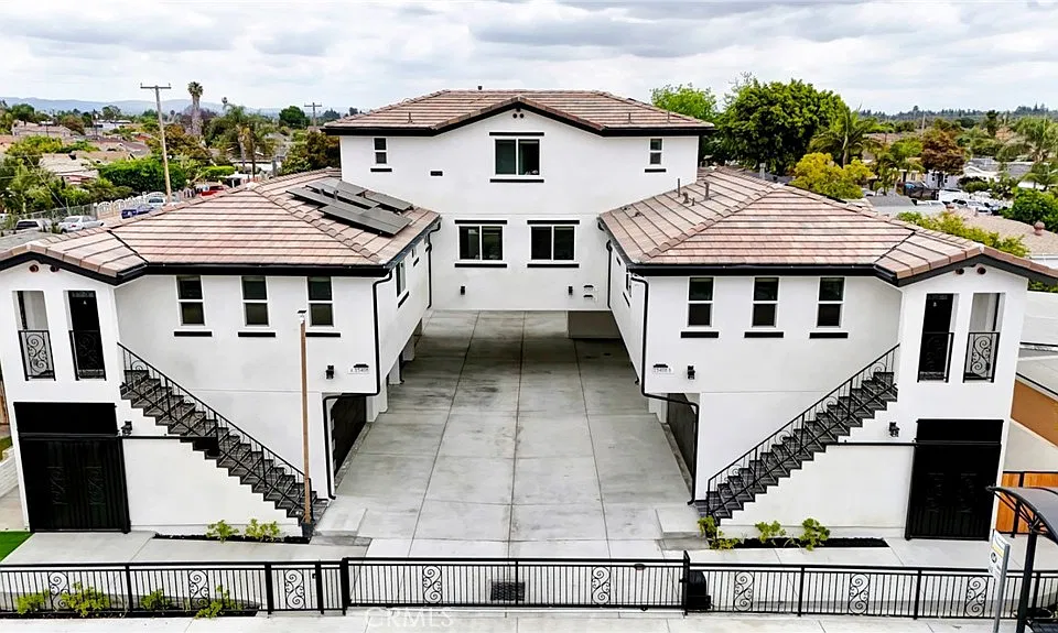 15408 Pioneer Blvd #C