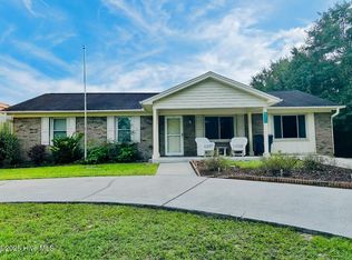 5130 Chaucer Dr, Wilmington, NC 28405