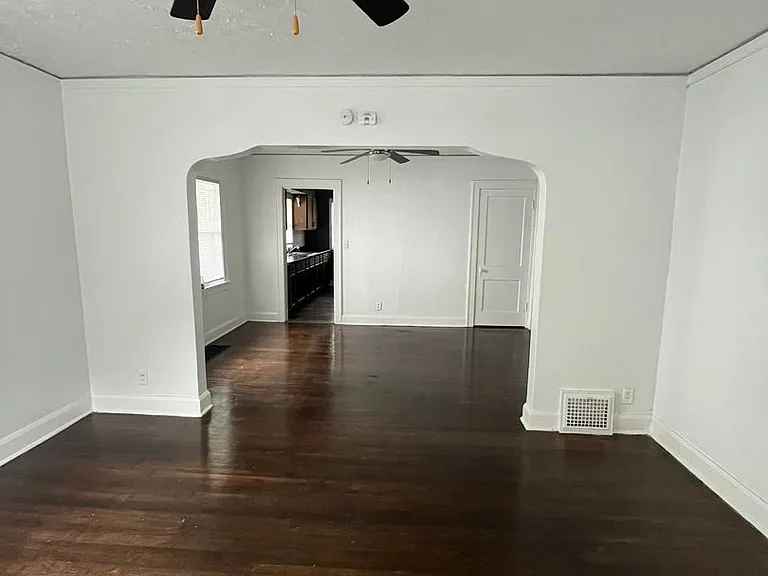 308 N Johnston Ave — Photo 2