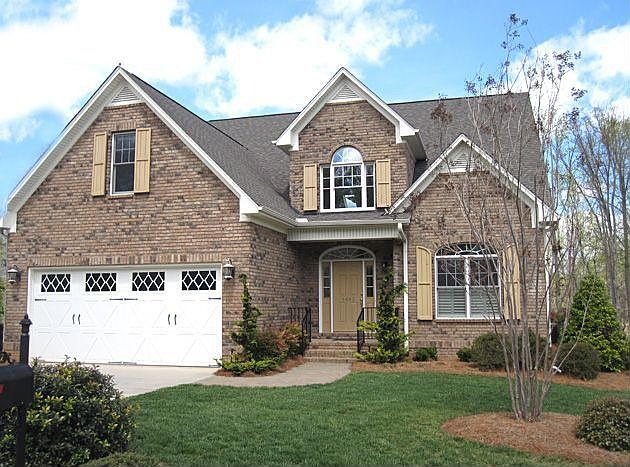 2nd image of 1402 Westminster Dr