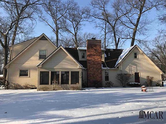 3rd image of 3331 Deepwood Dr
