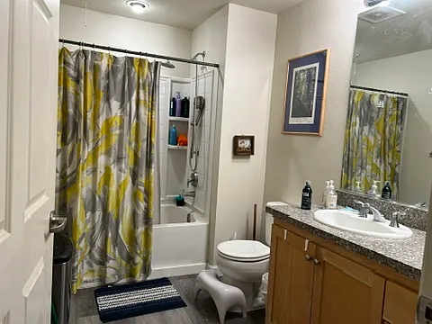 800 N 8th St #309 — Photo 6